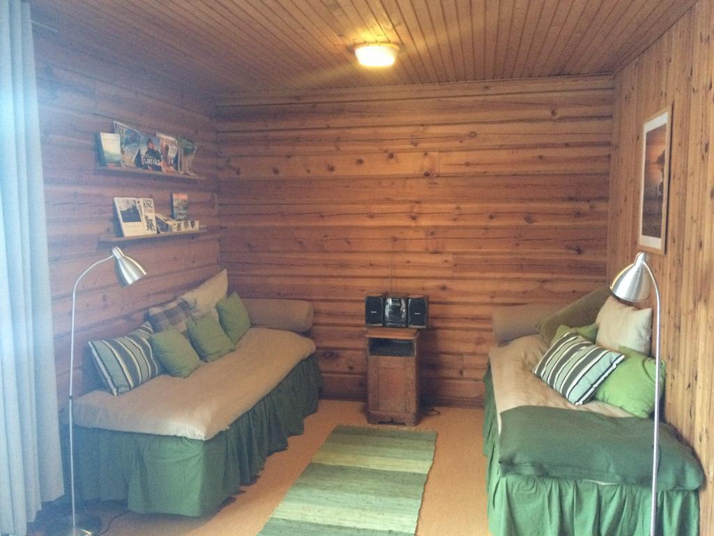Oesjoenaes Otel Tived Dış mekan fotoğraf