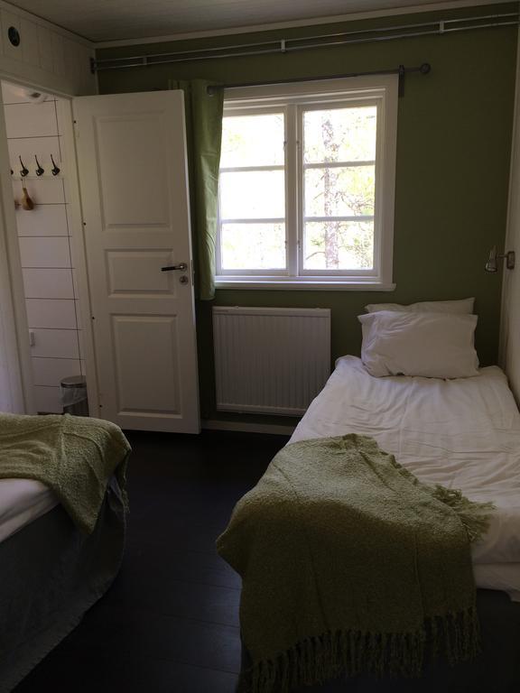 Oesjoenaes Otel Tived Dış mekan fotoğraf